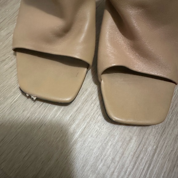 Tony Bianco Tan Sheep Nappa Mules Heel - Picture 2 of 7